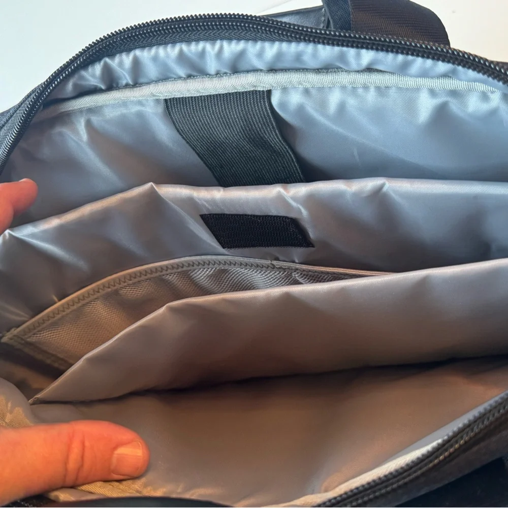 HP Hewlett Packard Black Laptop Shoulder Bag for Men